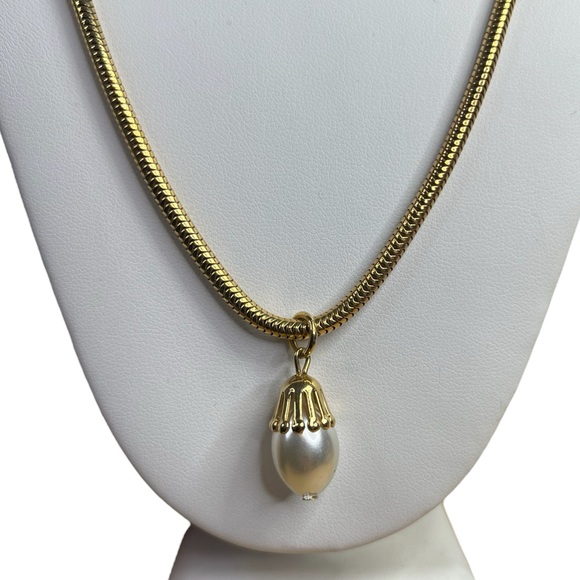 EUC PARK LANE Vintage Pearl Drop Gold Snake Chain Necklace - Picture 2 of 6